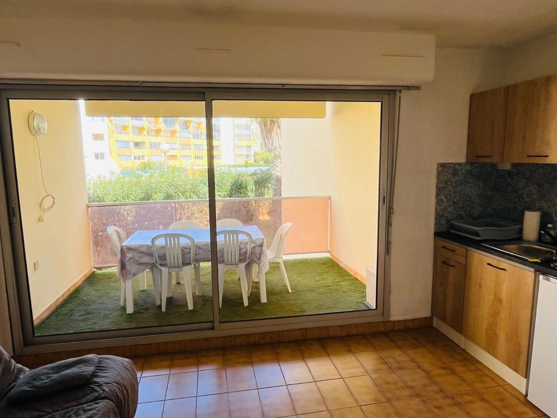 T2 ,4 Couchages ,Climatise ,Terrace ,En Face D'Aqualand ,Plage Rochelongue Agde Exterior foto